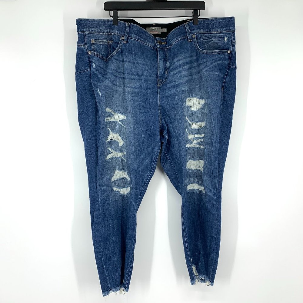 Torrid Jeans Bombshell Skinny Blue Distressed Denim Premium Stretch Raw Hem